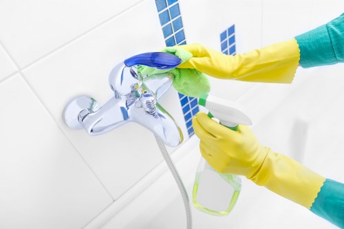 Kitchen and bathroom cleaning service for an Ilford flat