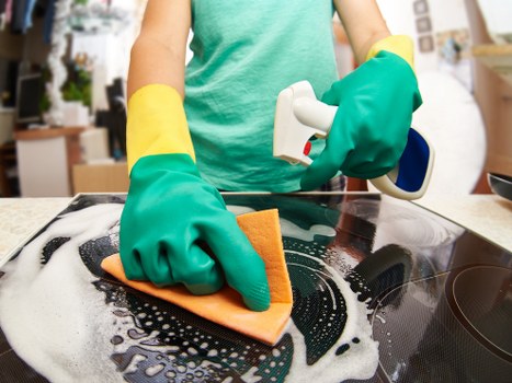 Commercial cleaner servicing an Ilford office or shop premises
